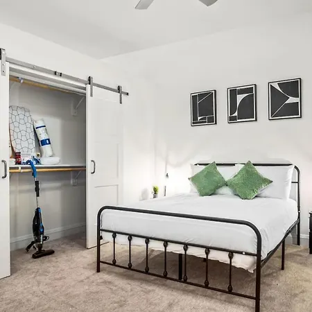 Appartement Luxurious New Unit 1Bd1Ba Pool, Golf Sim